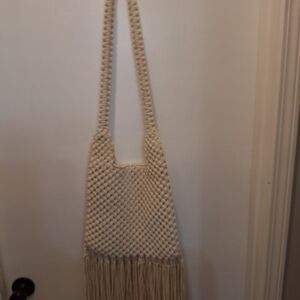 Elegant Cream Macrame Shoulder Bag